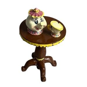 Disney Mrs. Potts and Chip replacement 2005 Disney Christmas Princess Village